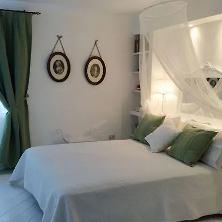 Vintage Italian Villa In Capri Villa