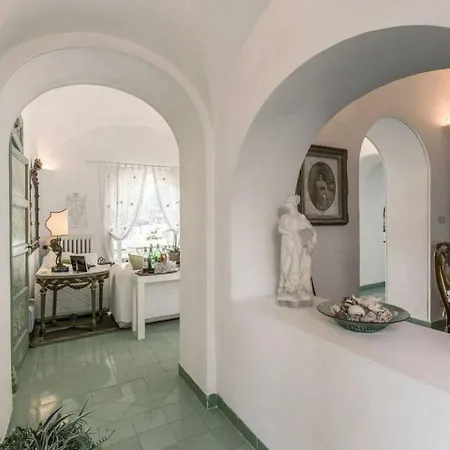 Vintage Italian Villa In Capri Villa *