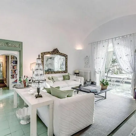 Villa Vintage Italian Villa In Capri *