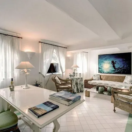 Villa Vintage Italian Villa In Capri