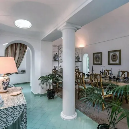 Villa Vintage Italian Villa In Capri Capri
